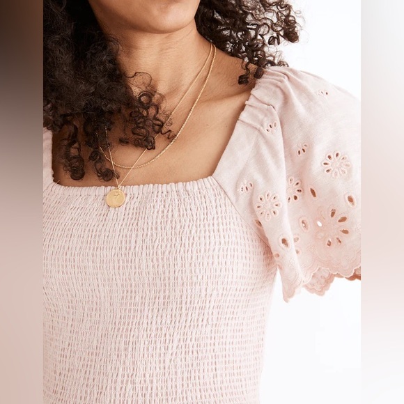 Madewell Linen-Blend Eyelet-Sleeve Lucie
Smocked Midi Dress - Picture 4 of 11